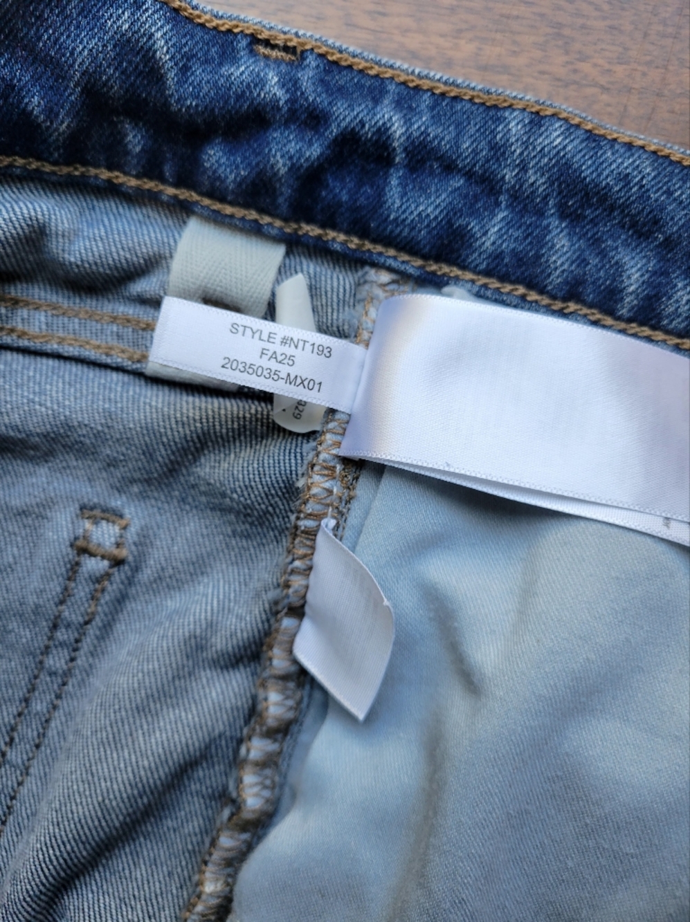 Madewell The Tall Relaxed Bootcut Jean NT193 Size 29 Tall - Picture 8 of 10